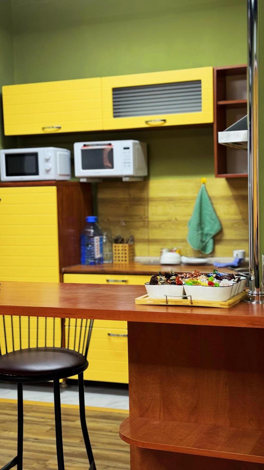 Hostel Kochevnik Capsule Hotel Alma-Ata Buitenkant foto